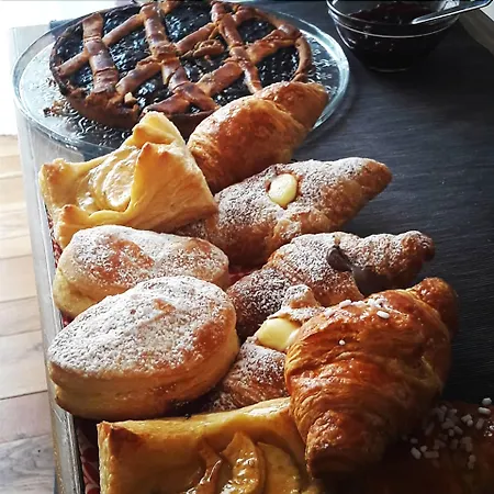 Sweet Roma 315 Oda ve Kahvaltı 4*
